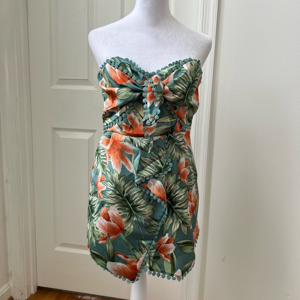 BNWT Luxxel Romper, medium